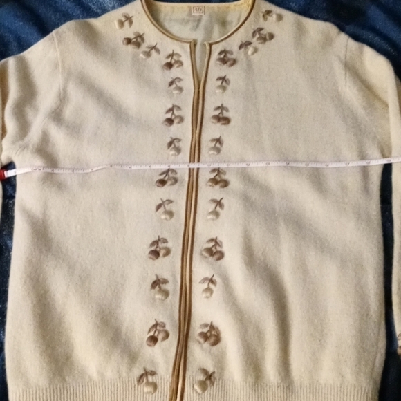 Vintage sweater tan embroidery 40 - Picture 11 of 13